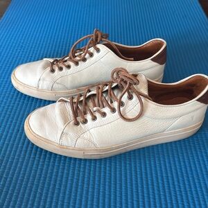 FRYE Creme Leather Lace up Sneakers. Men’s 11.5 US. XLNT condition. Made in USA‎